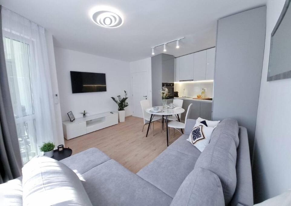 Nova City Apartments Varna Exteriér fotografie